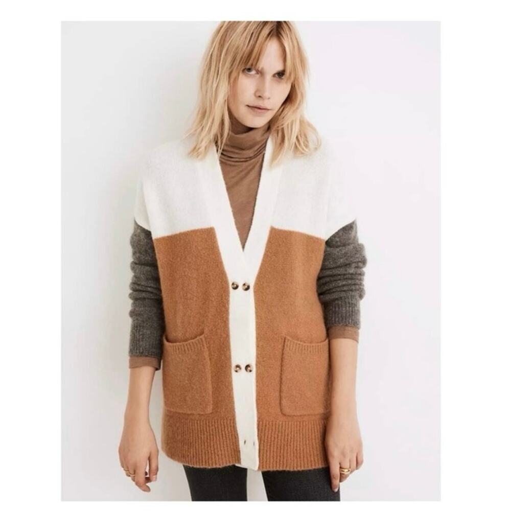 Madewell Allston Double-Button Cardigan Sweater in Colorblock